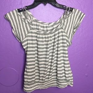 👚 Striped Gray & White Chained Shoulder Shirt